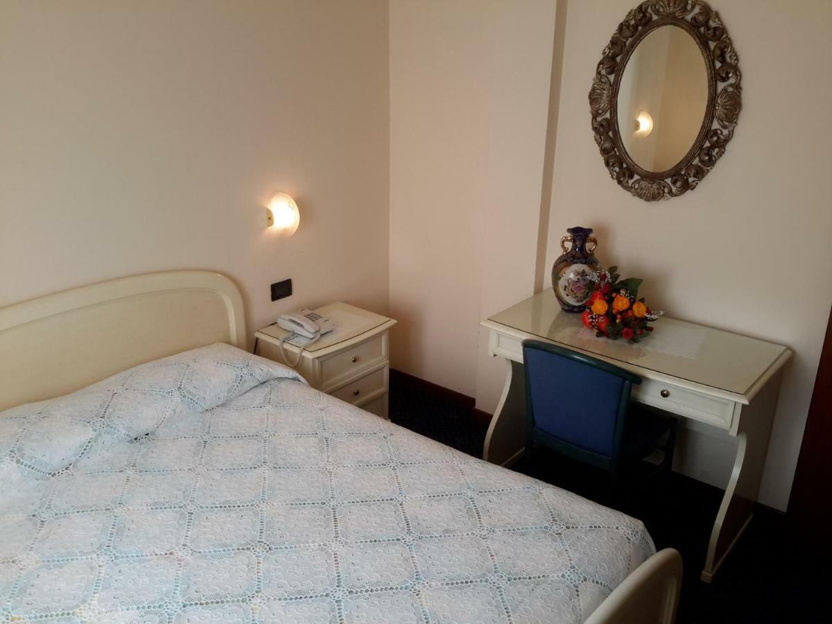 Hotel Sanson Vittorio Veneto Eksteriør billede